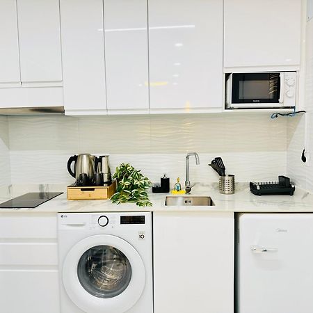 A Y A Apartamento Fuenlabrada Exterior foto